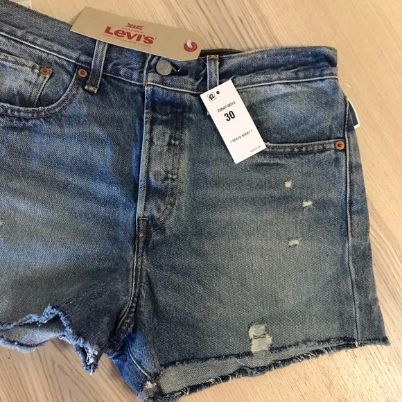 New levi’s highrise wedgie denim short size 30 - Picture 7 of 8